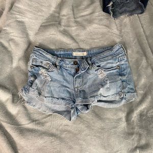 Bullhead short shorts